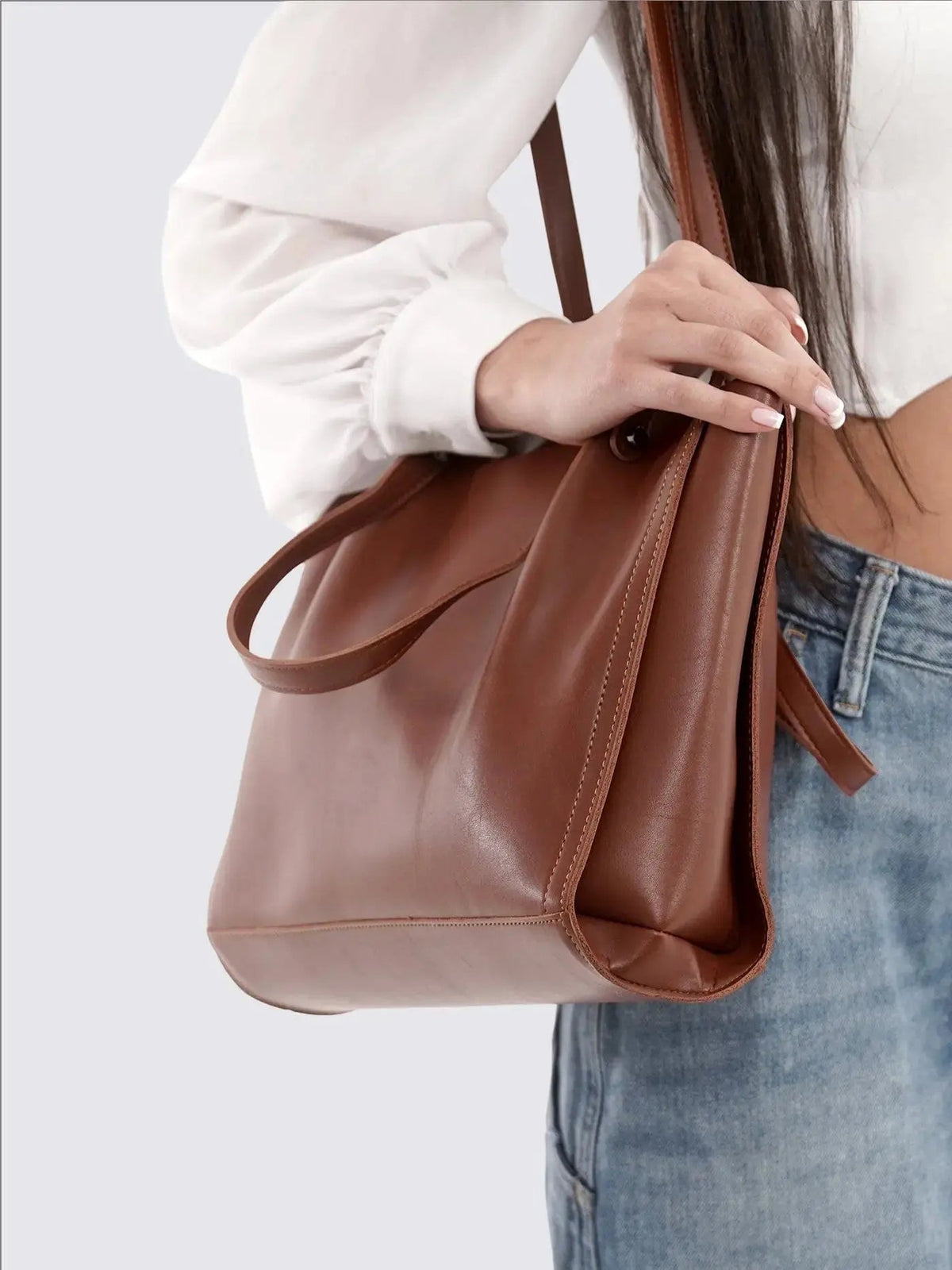 Paola Carryall Tote Noirvere