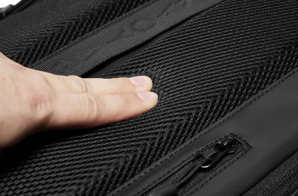 Aero - 60L Vortex Vacuum-Seal Travel Backpack