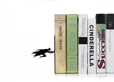 Superhero Bookend Figurines – Stylish Metal Support for Your Bookshelf AVOXZY
